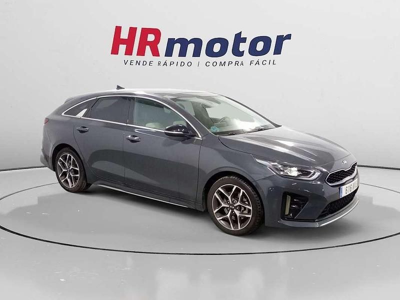 Gris Usado 2019 Kia Leo GT-Line Familiar | 16.950 € - Imagen 1/4