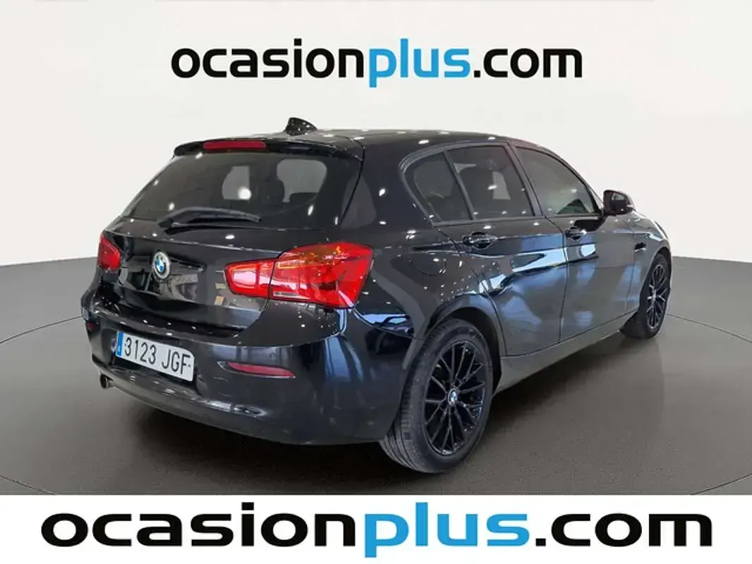 Usado BMW 116 116 CV (85 kW) 2015 Negro Utilitario