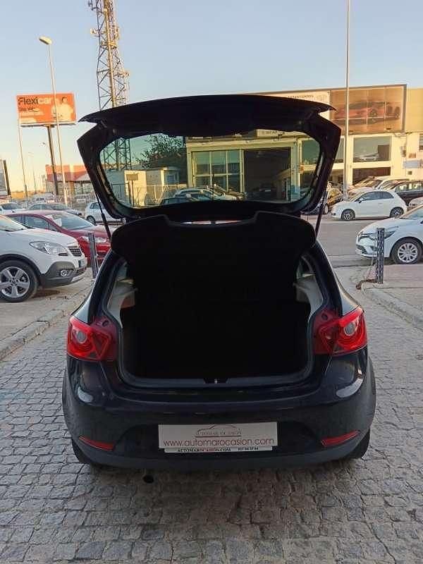 Usado Seat Ibiza Style 105 CV (77 kW) 2010 Negro Utilitario