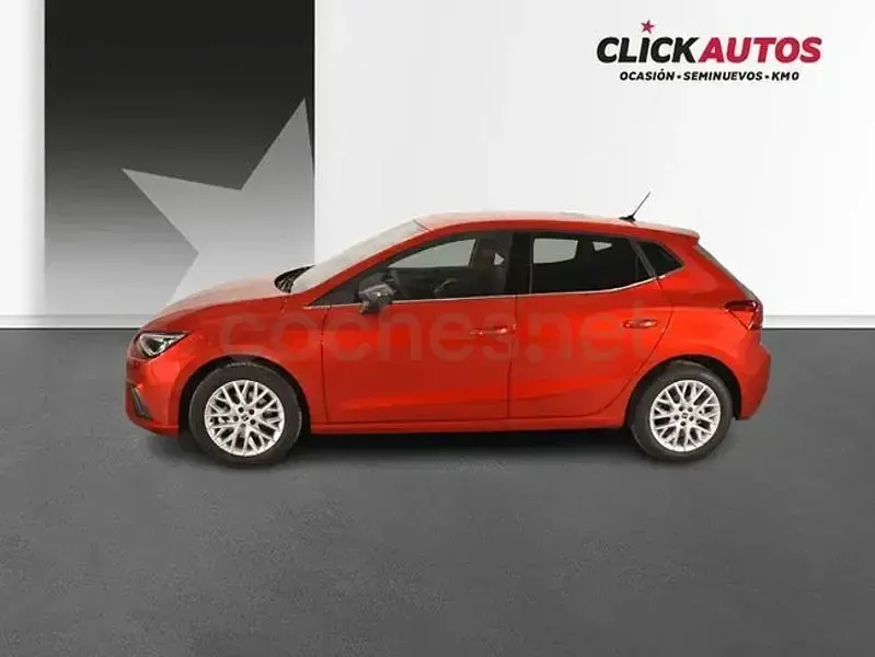 Usado Seat Ibiza XCELLENCE 115 CV (84 kW) 2025 Rojo Utilitario