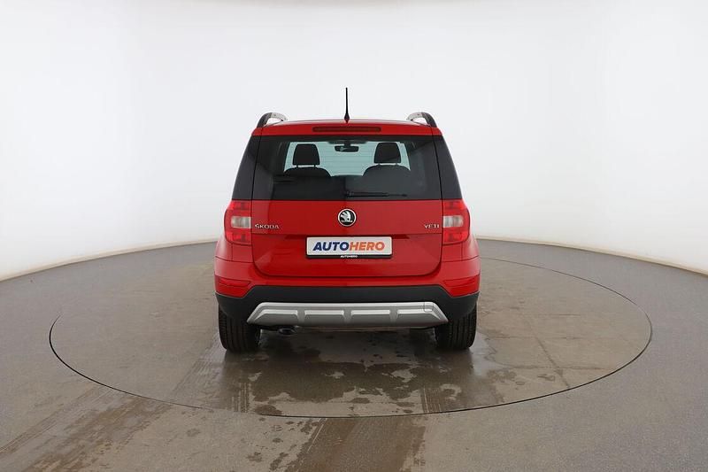 Usado Skoda Yeti Ambition 110 CV (80 kW) 2016 Rojo SUV