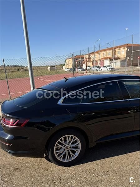 Negro Usado 2018 VW Arteon Berlina | 22.500 € (Precio justo) - Imagen 1/4