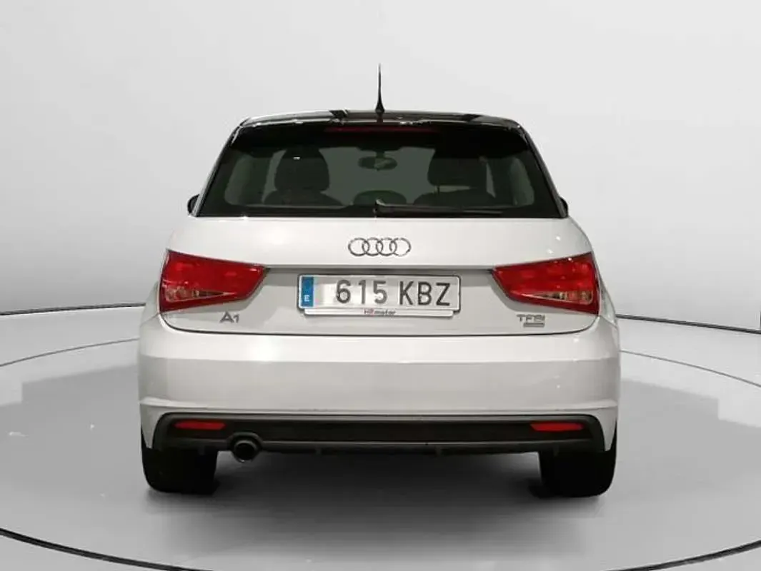 Usado Audi A1 Attraction 95 CV (69 kW) 2017 Blanco Utilitario