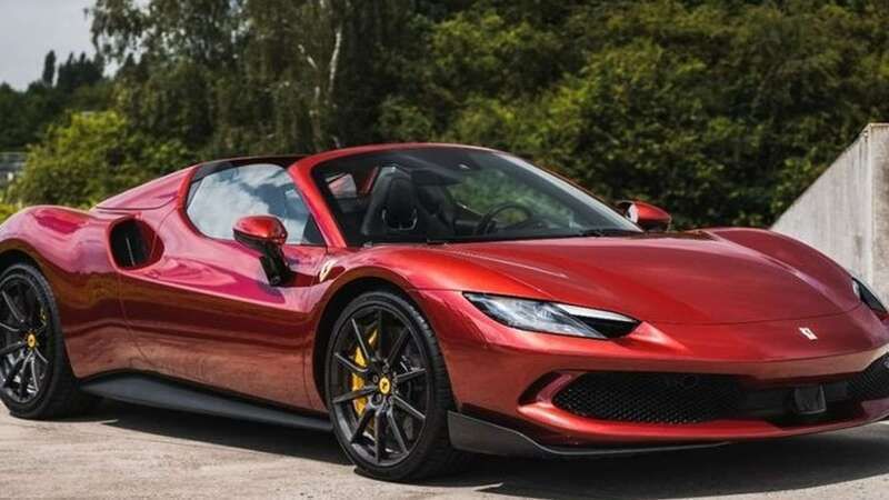 Rojo Nuevo 2024 Ferrari 296 Coupe | 432.900 € - Imagen 1/4