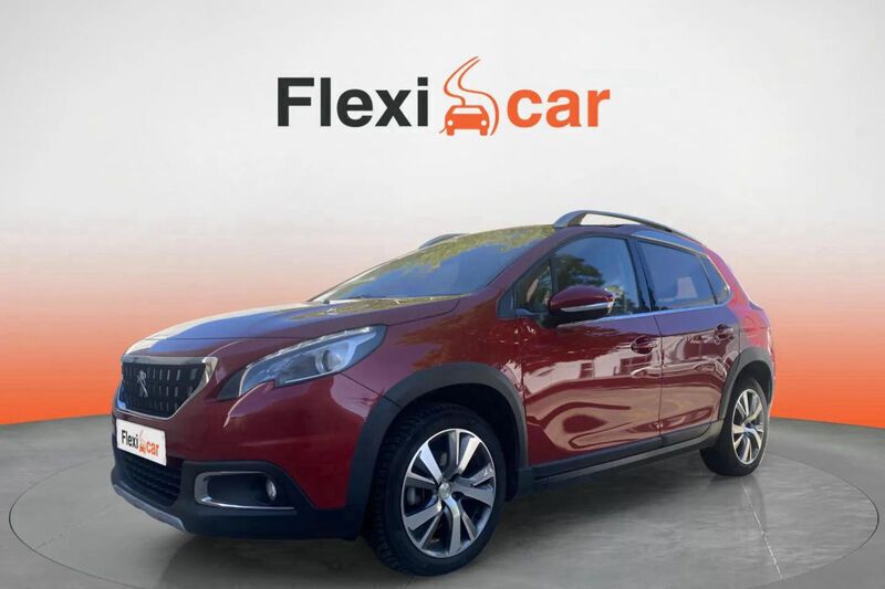 Usado Peugeot 2008 Allure 130 CV (95 kW) 2017 Rojo SUV