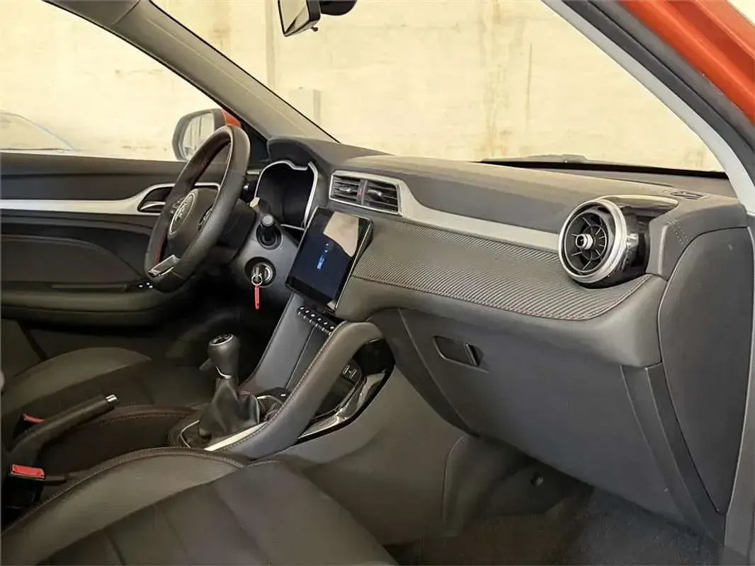 Usado MG ZS Luxury 106 CV (77 kW) 2025 SUV