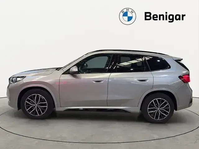 Usado BMW iX1 Comfort Edition 150 kW (204 CV) 2025 Gris plata SUV