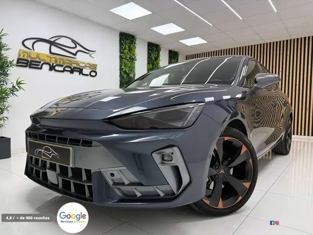 Usado Cupra Leon 150 CV (110 kW) 2024 Gris Utilitario