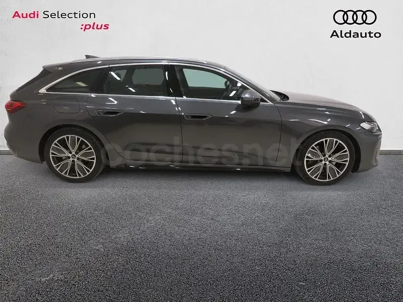 Usado Audi A5 204 CV (150 kW) 2025 Gris / plata Familiar