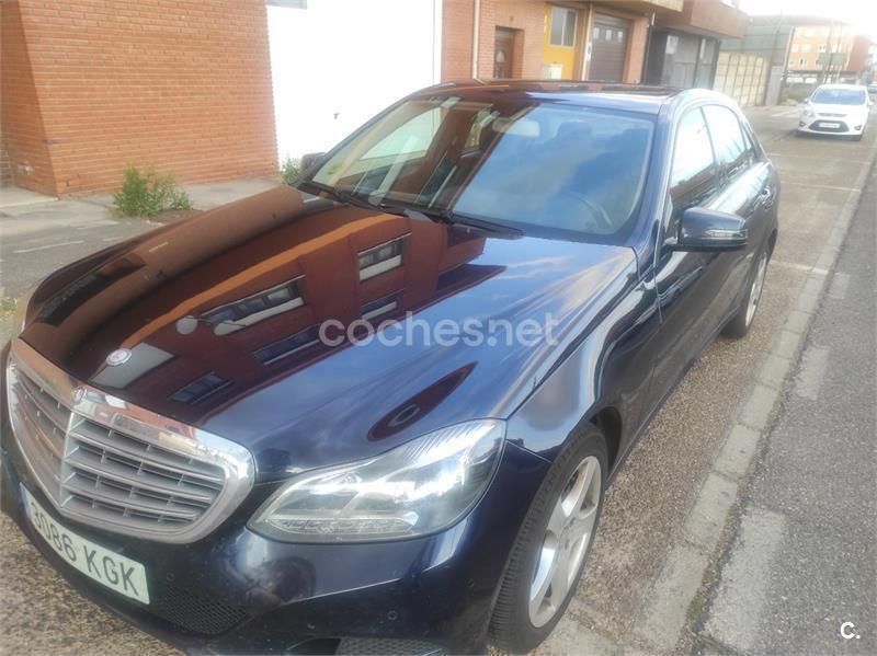 Usado Mercedes E250 Avantgarde 204 CV (150 kW) 2014 Azul Berlina