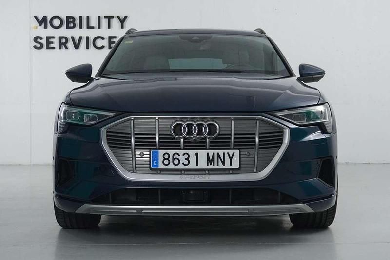 Usado Audi e-tron Advanced Plus 300 kW (408 CV) 2019 Azul SUV
