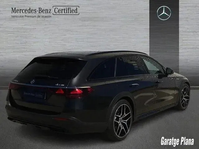 Usado Mercedes E300 313 CV (230 kW) 2025 Gris grafito