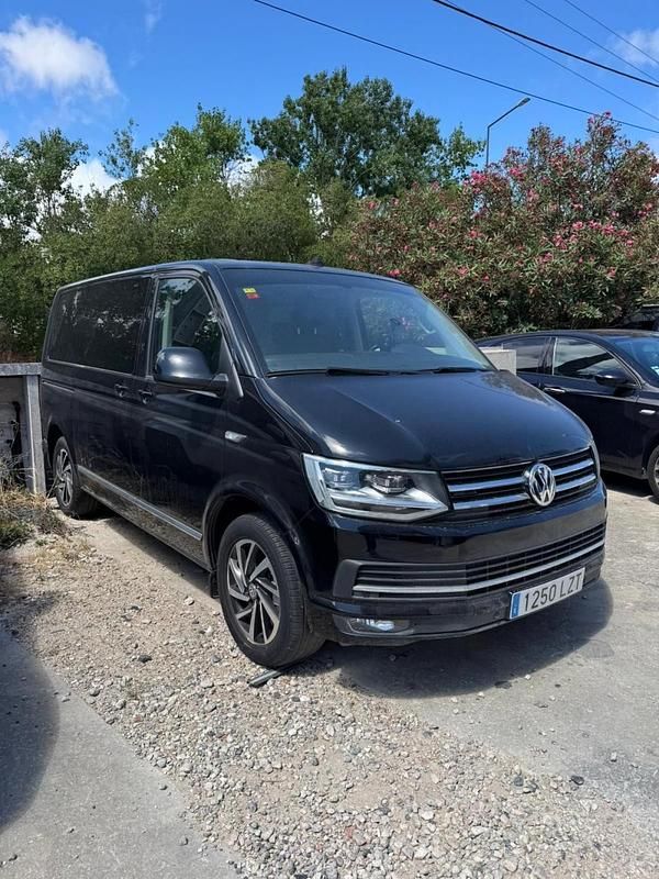 Usado VW Multivan 204 CV (150 kW) 2018 Negro metalico Van