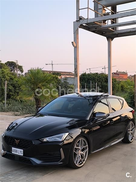 Negro Usado 2022 Cupra Leon VZ Berlina | 34.200 € (Precio justo) - Imagen 1/4