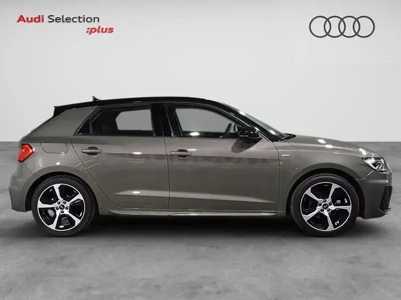 Usado Audi A1 Sportback 116 CV (85 kW) 2025 Gris / plata Utilitario
