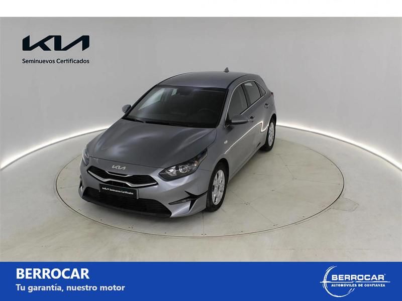 Usado Kia Ceed 120 CV (88 kW) 2024 Gris Utilitario