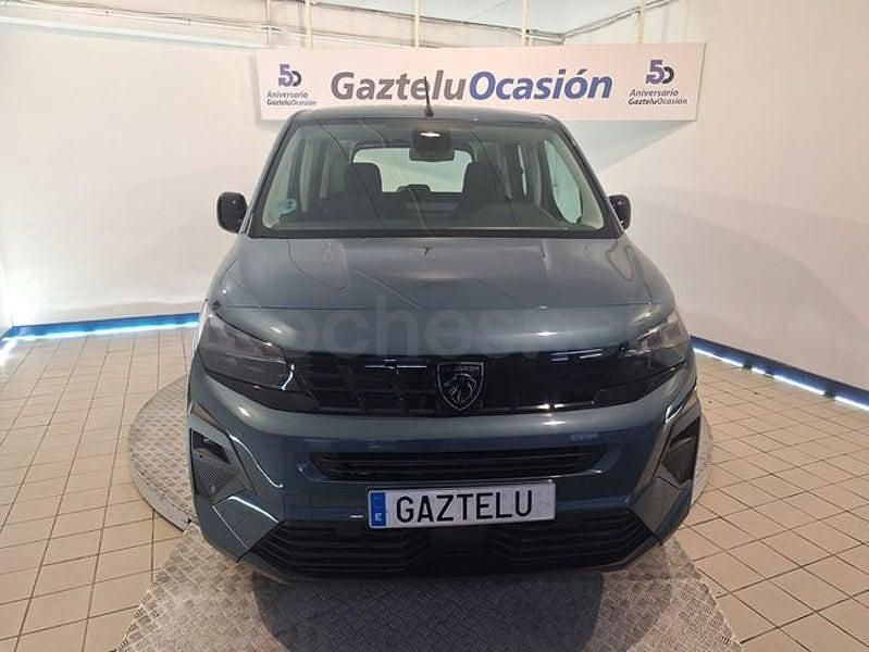 Usado Peugeot Rifter Allure 100 CV (73 kW) 2025 Rojo Monovolumen