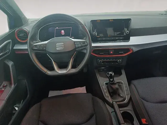 Usado Seat Ibiza FR 115 CV (84 kW) 2024 Azul Utilitario