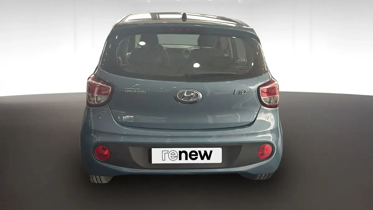 Usado Hyundai i10 66 CV (48 kW) 2018 Aqua sparkling Utilitario