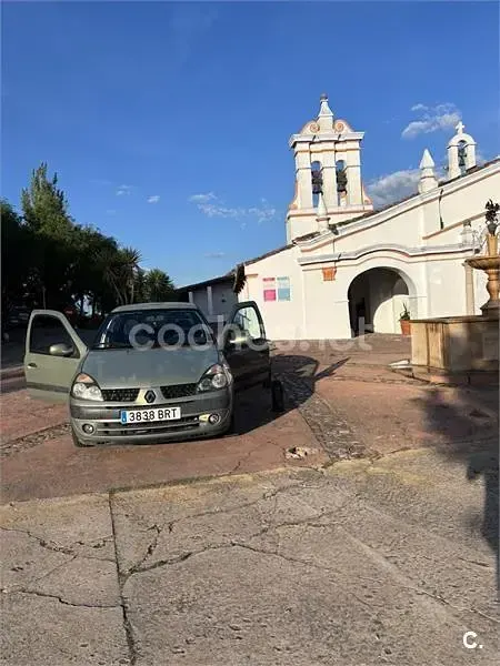 Usado Renault Clio 75 CV (55 kW) 2001 Verde Berlina