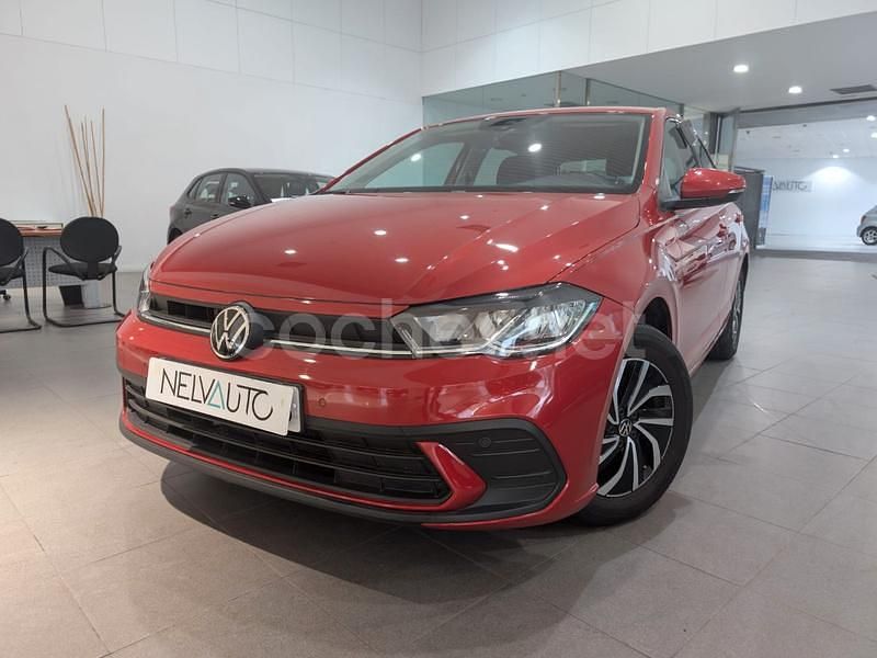 Granate Usado 2024 VW Polo Life Berlina | 17.990 € (Precio justo) - Imagen 1/4