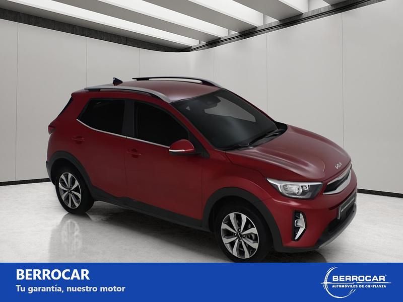 Usado Kia Stonic 84 CV (61 kW) 2024 Rojo SUV