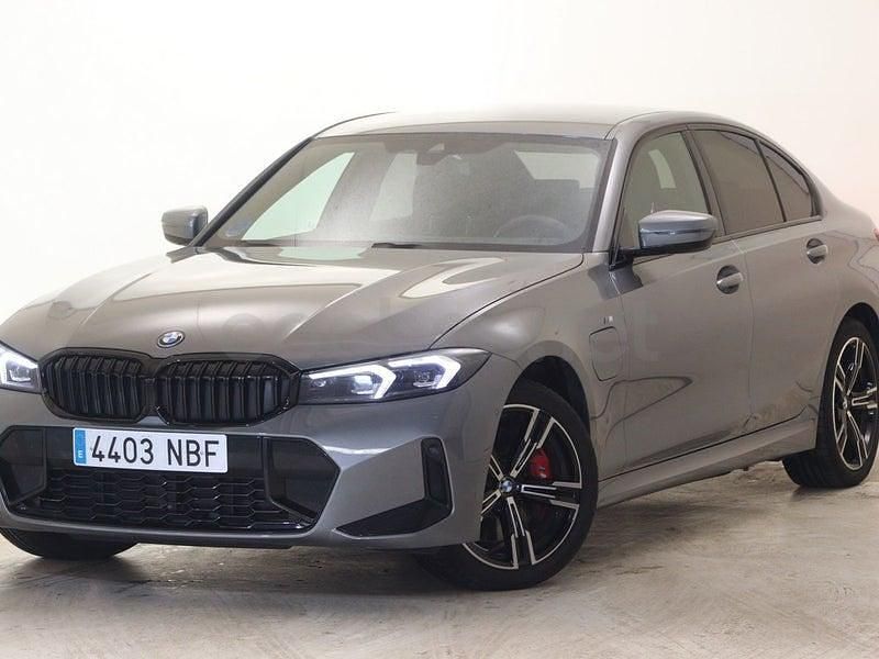 Usado BMW 330e 292 CV (214 kW) 2025 Gris / plata Berlina