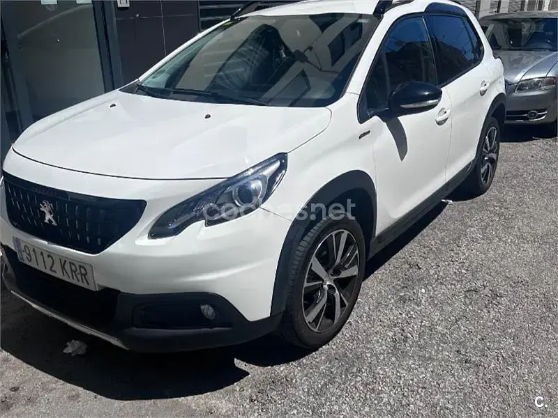Usado Peugeot 2008 GT-line 110 CV (80 kW) 2018 Blanco SUV