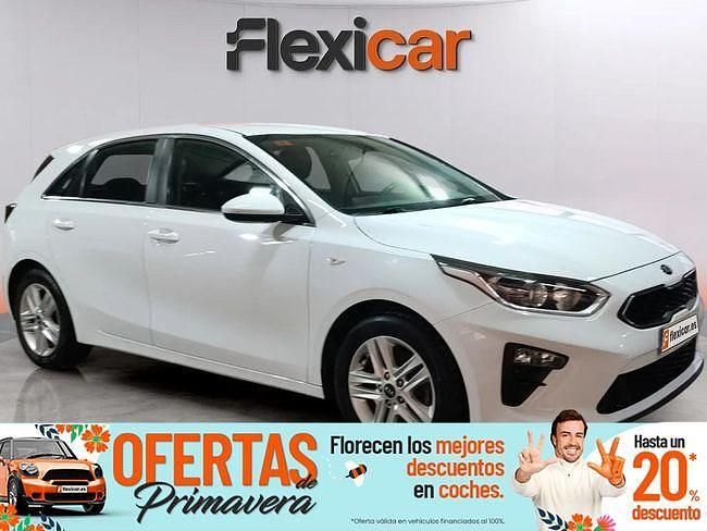 Usado Kia Ceed 120 CV (88 kW) 2021 Blanco Utilitario
