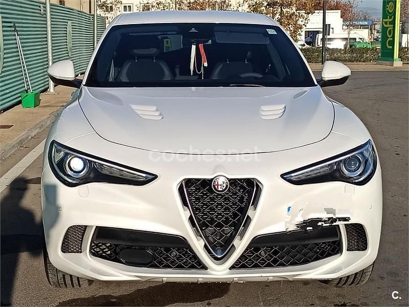 Usado Alfa Romeo Stelvio 510 CV (375 kW) 2019 Blanco SUV