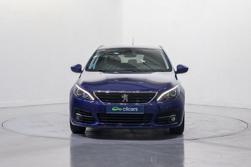 Usado Peugeot 308 SW Style 130 CV (95 kW) 2018 Azul Familiar
