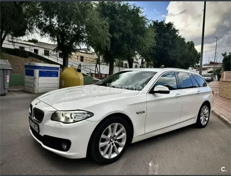 Usado BMW 520 Comfort Edition 184 CV (135 kW) 2015 Blanco Familiar