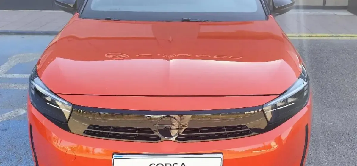 Nuevo Opel Corsa 101 CV (74 kW) 2026 Koral orange Utilitario