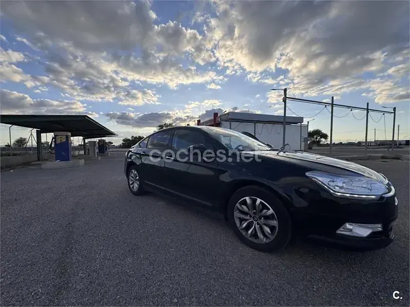 Używany Citroën C5 Feel 150 KM (110 kW) 2016 Czarny Sedan/Limuzyna