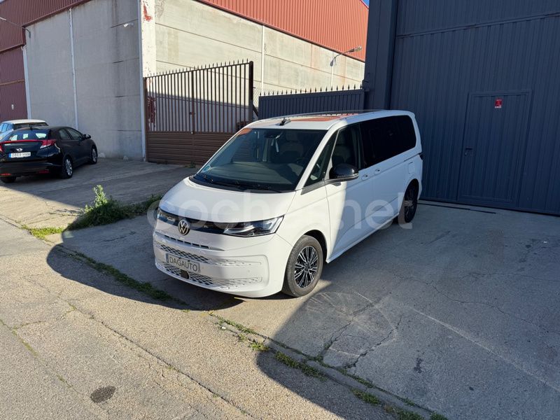 Blanco Usado 2023 VW Multivan Style Monovolumen | 54.990 € (Precio justo) - Imagen 1/4