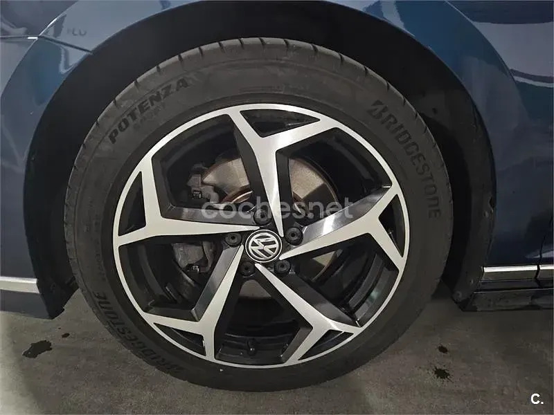 Usado VW Passat R-line 150 CV (110 kW) 2020 Azul Berlina