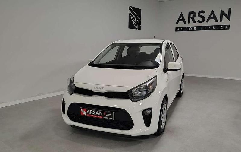 Blanco Usado 2021 Kia Picanto Utilitario | 9280 € (Precio justo) - Imagen 1/4