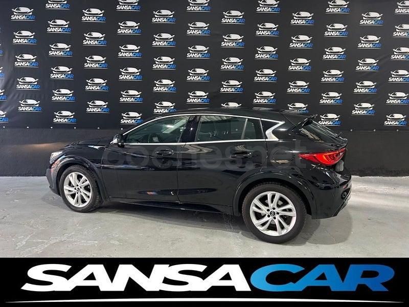 Usado Infiniti Q30 Premium 122 CV (89 kW) 2019 Negro Berlina