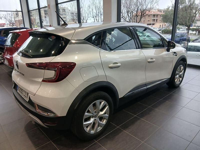 Usado Renault Captur Zen 115 CV (84 kW) 2020 Blanco SUV