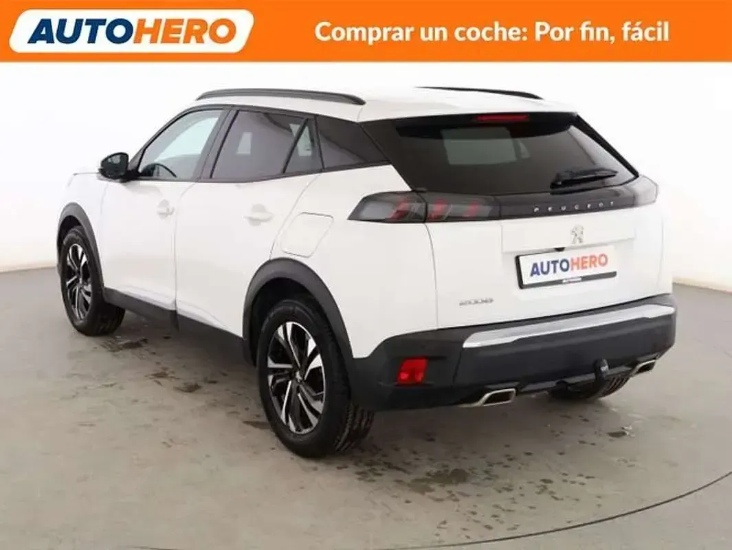 Usado Peugeot 2008 Allure 131 CV (96 kW) 2021 Blanco SUV