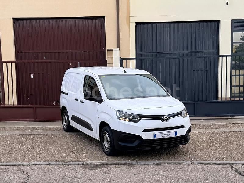 Usado Toyota Proace City City 102 CV (75 kW) 2021 Blanco Monovolumen