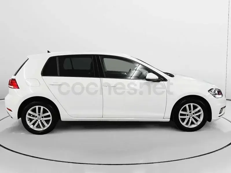Usado VW Golf VII Advance 115 CV (84 kW) 2017 Blanco Berlina