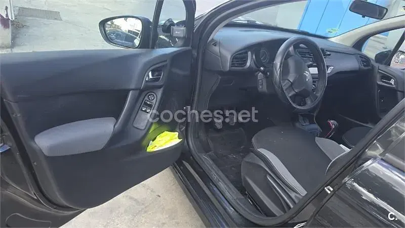 Usado Citroën C3 SELECTION 73 CV (53 kW) 2011 Negro Berlina
