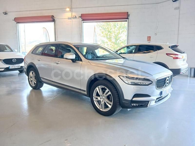 Usado Volvo V90 CC 190 CV (139 kW) 2019 Gris / plata Familiar