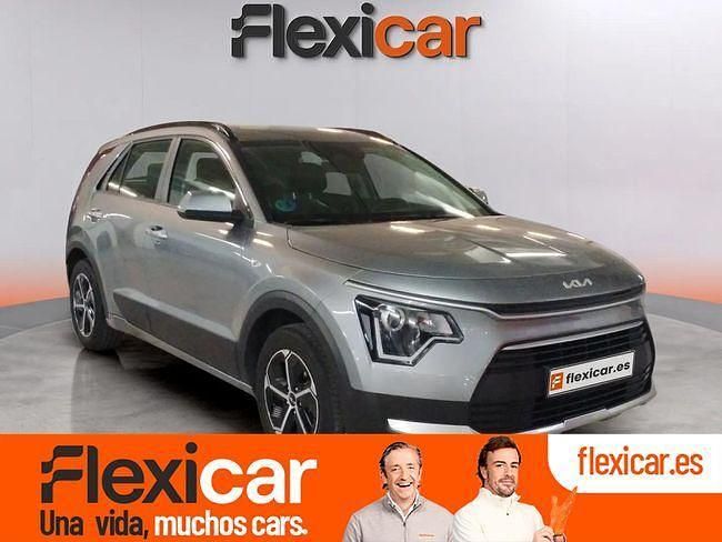 Gris Usado 2024 Kia Niro SUV | 24.890 € (Precio justo) - Imagen 1/4