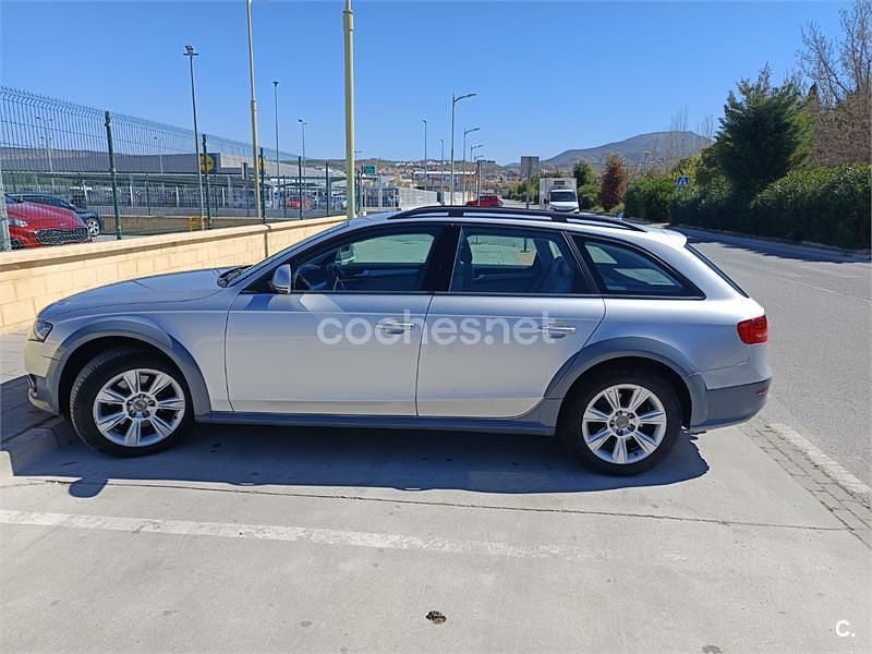 Usado Audi A4 Allroad 240 CV (176 kW) 2010 Gris / plata Familiar