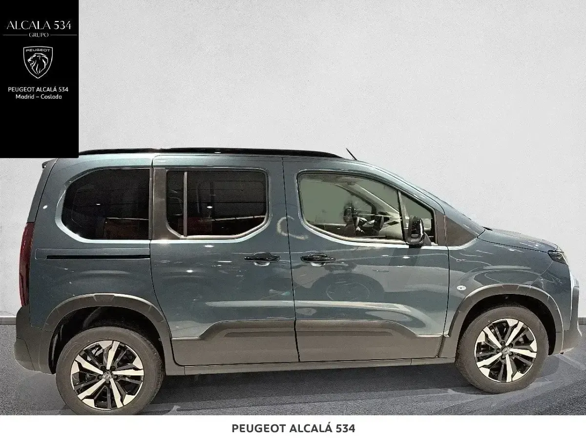 Nowe Peugeot Rifter GT 130 KM (95 kW) 2026 Niebieski Minivan