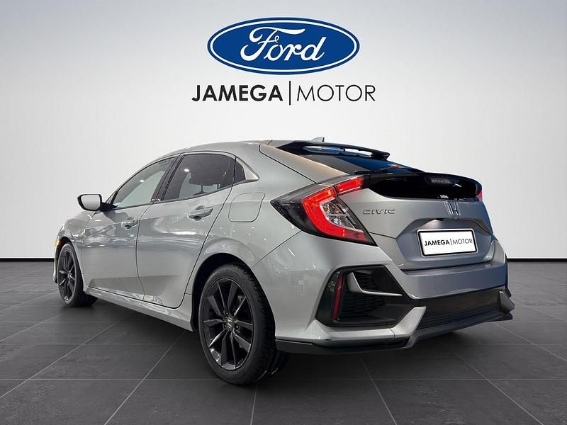 Usado Honda Civic Elegance 129 CV (94 kW) 2020 Gris Berlina