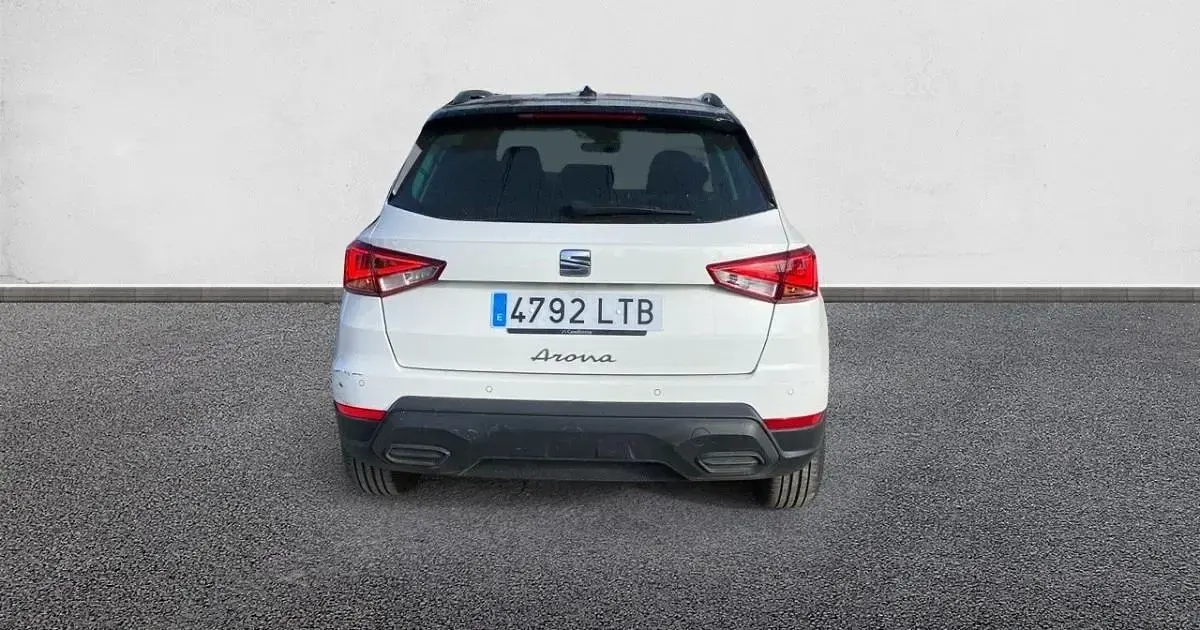 Usado Seat Arona Style Plus 110 HP (80 kW) 2021 SUV