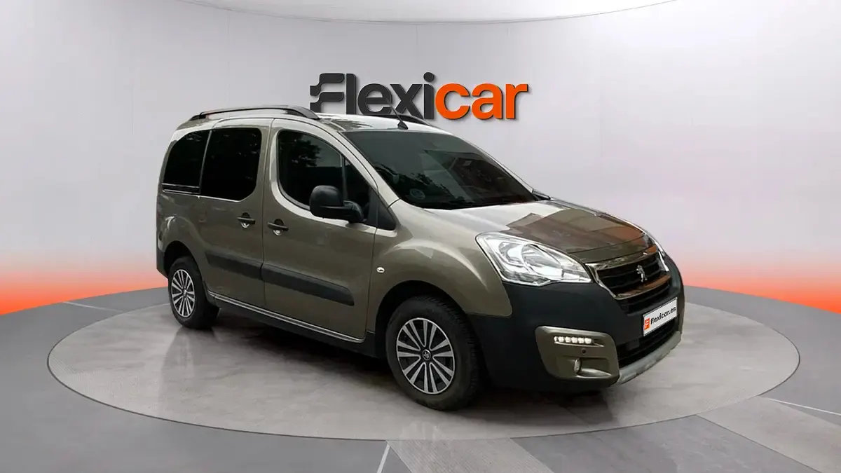 Usado Peugeot Partner 99 CV (72 kW) 2017 Marrón